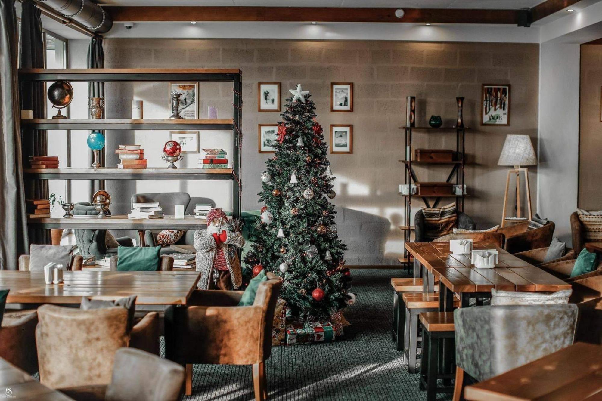 Alpine Lounge Boutique Hotel カズベギ エクステリア 写真