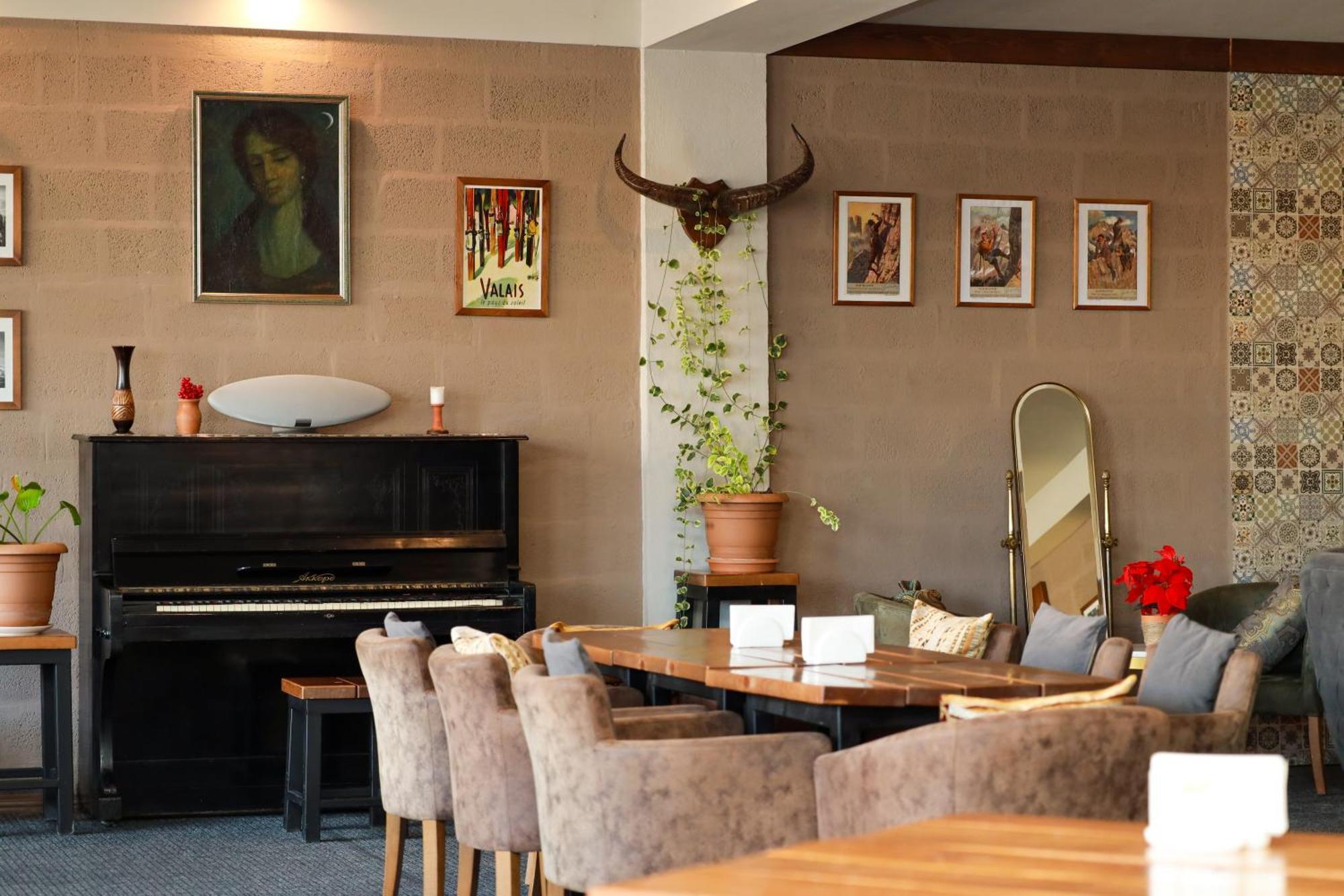 Alpine Lounge Boutique Hotel カズベギ エクステリア 写真